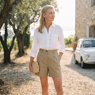 Bermuda Riviera Tiro Alto | Pantalón Corto Elegante | Arena Khaki