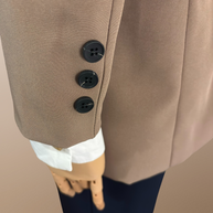 BLAZER SASTRE ÉLISE NUDE CARAMELO