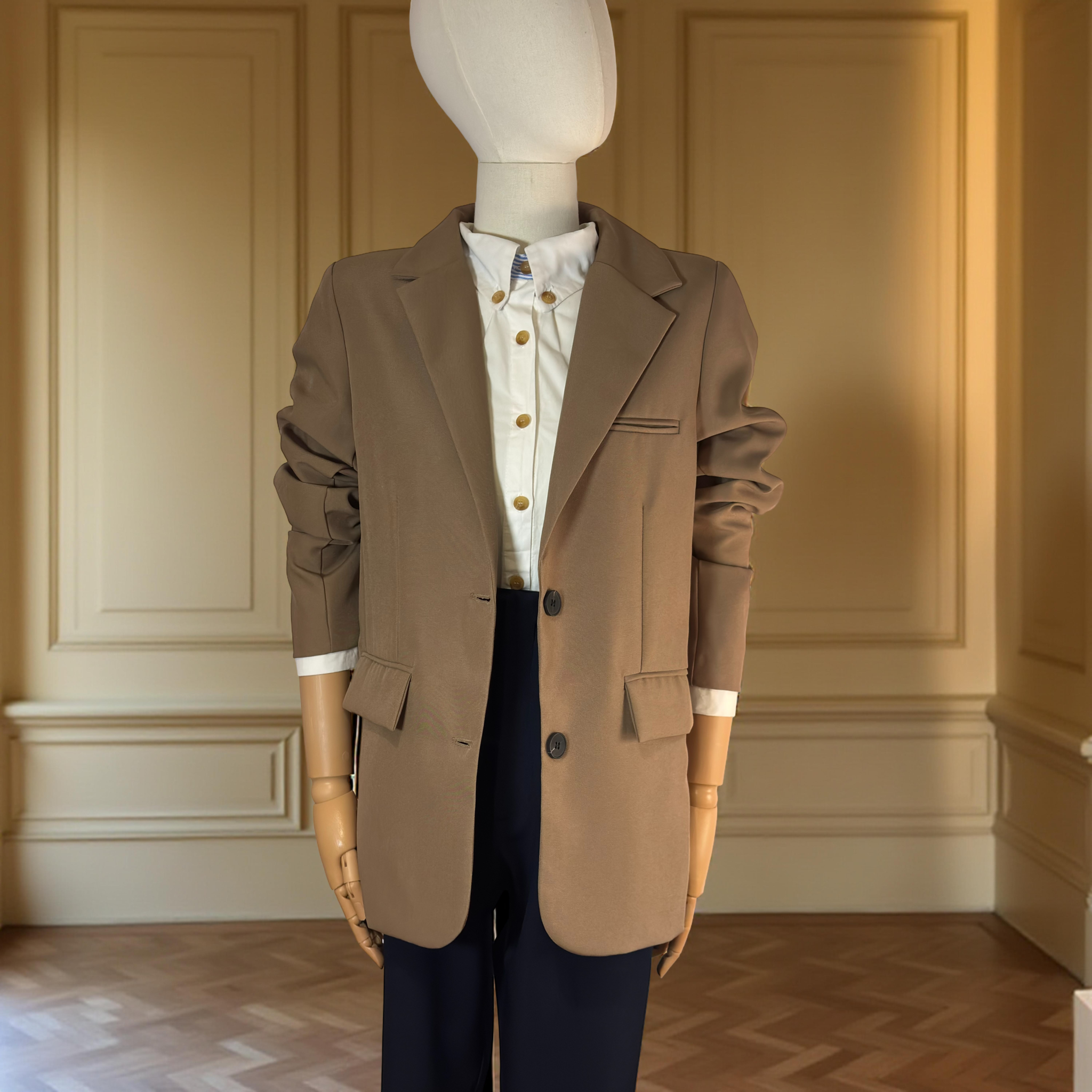 BLAZER SASTRE ÉLISE NUDE CARAMELO