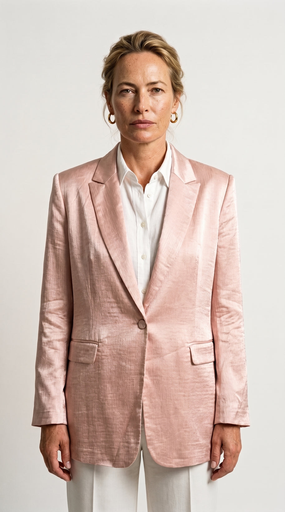 Blazer Cinderella | Sastrería Oversize y Hombro Escultural en Satén Texturizado Mate | Champagne Rose