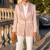 Blazer Cinderella | Sastrería Oversize y Hombro Escultural en Satén Texturizado Mate | Champagne Rose