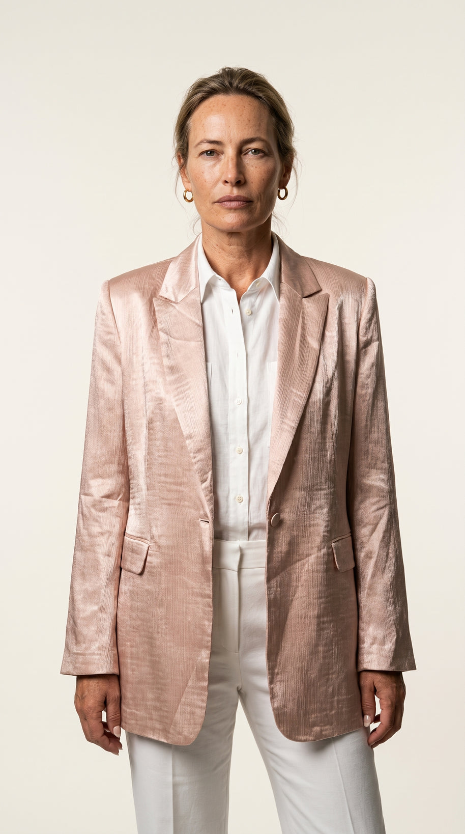Blazer Cinderella | Sastrería Oversize y Hombro Escultural en Satén Texturizado Mate | Champagne Rose
