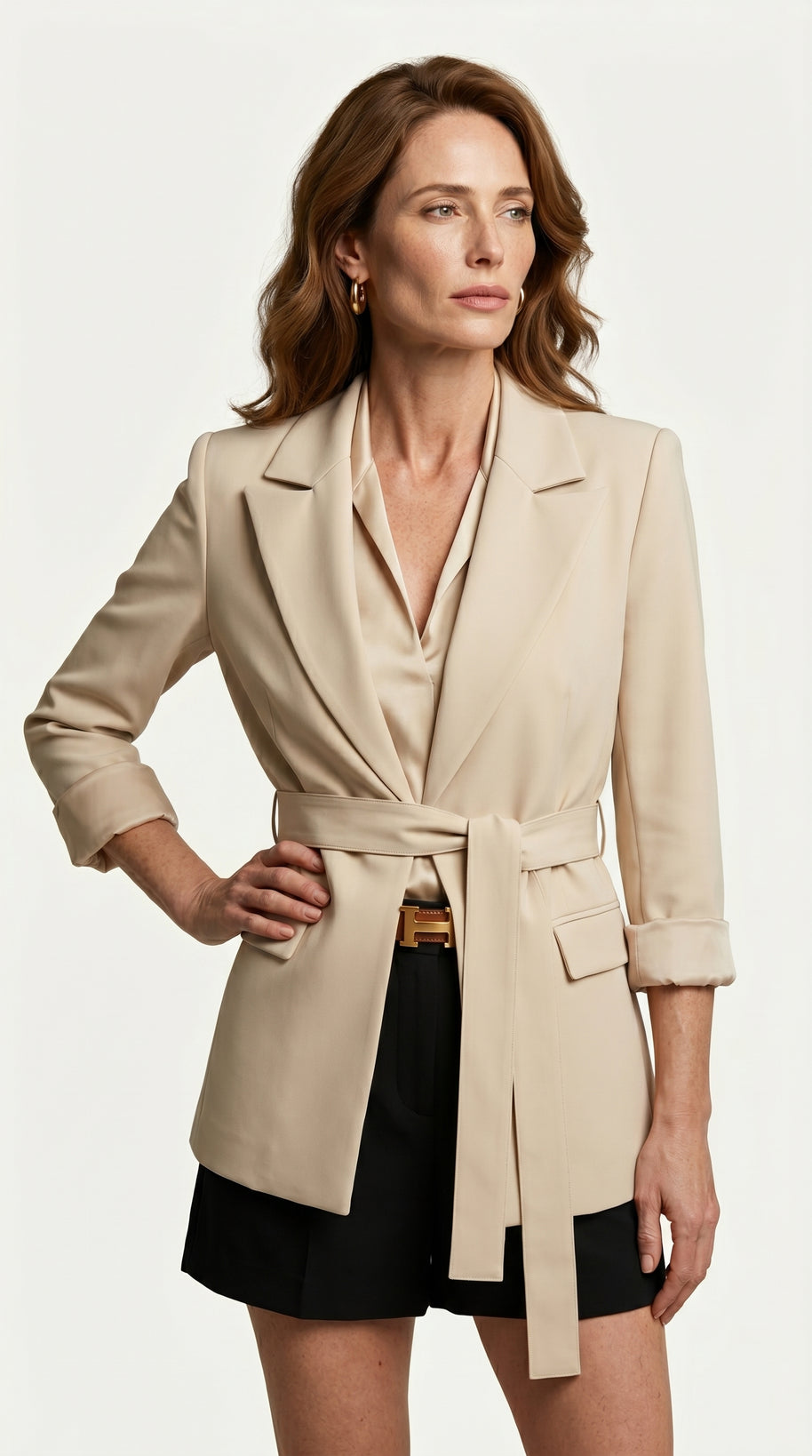 Blazer Verona | Sastrería Fluida con Cinturón Anatómico | Beige Crema
