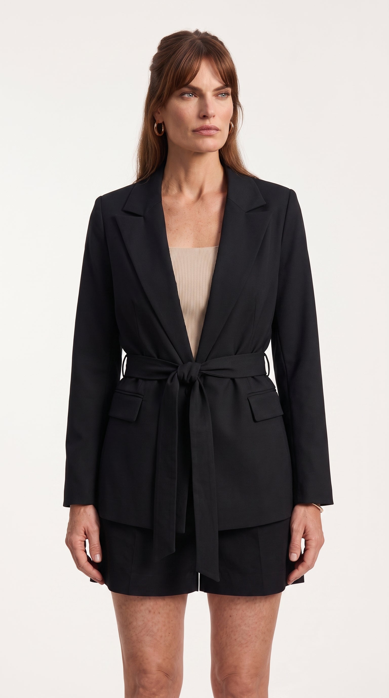 Blazer Verona | Sastrería Fluida con Cinturón Anatómico | Negro Clásico