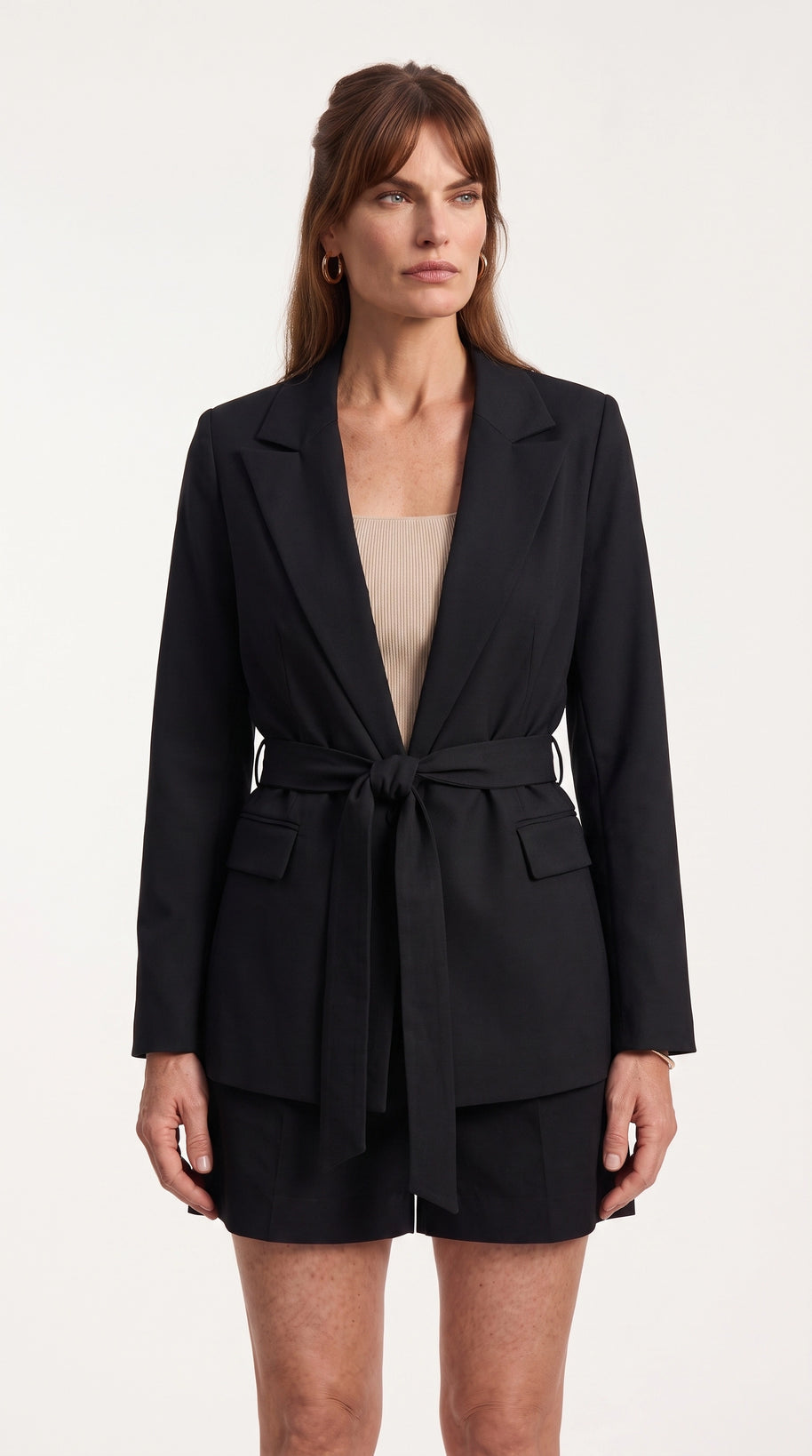 Blazer Verona | Sastrería Fluida con Cinturón Anatómico | Negro Clásico