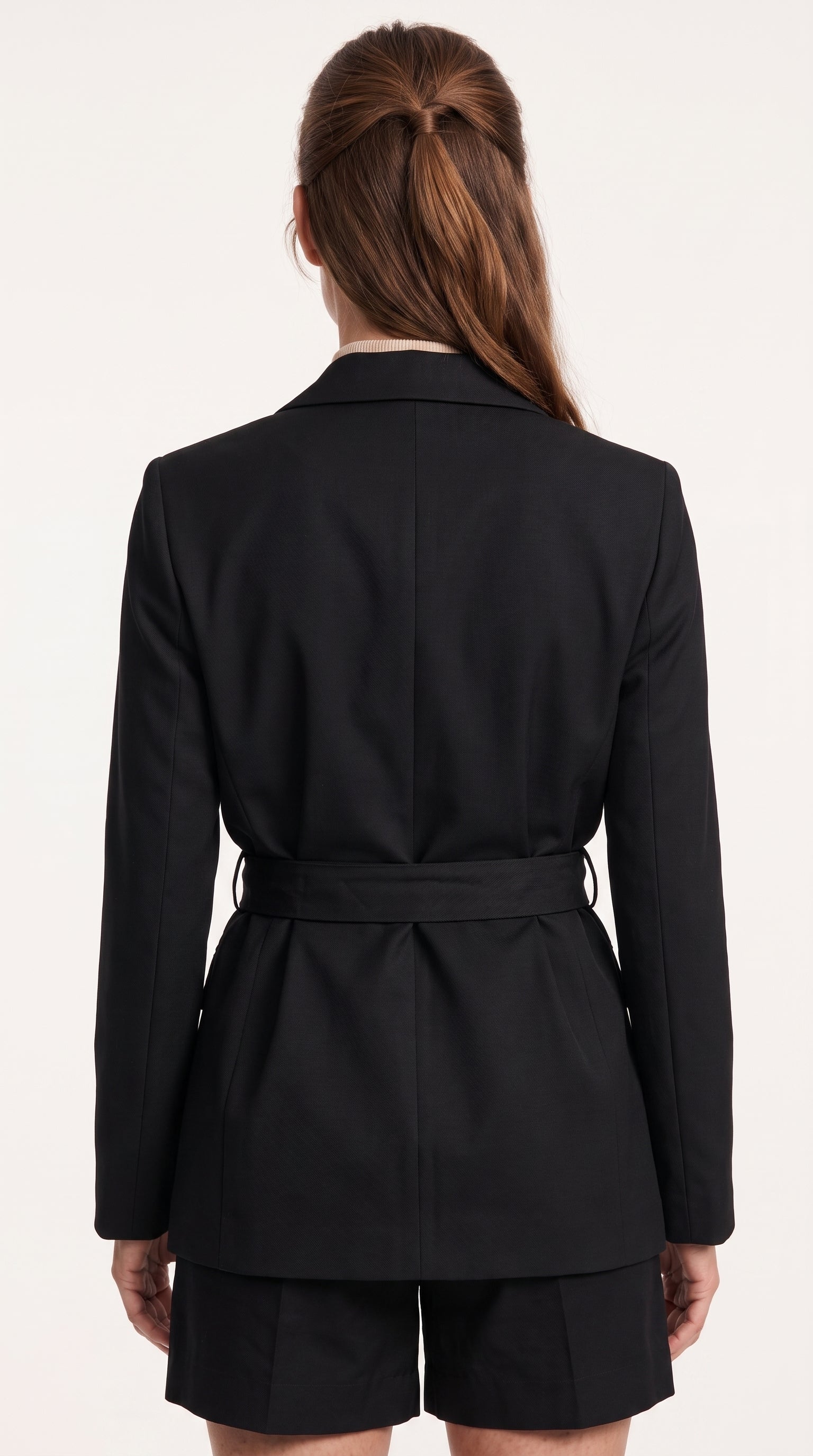 Blazer Verona | Sastrería Fluida con Cinturón Anatómico | Negro Clásico