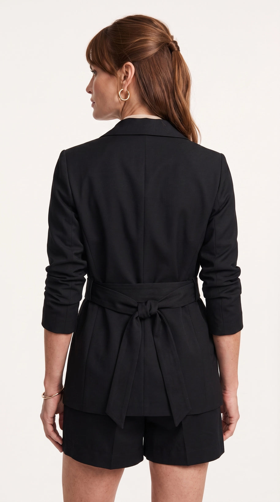 Blazer Verona | Sastrería Fluida con Cinturón Anatómico | Negro Clásico