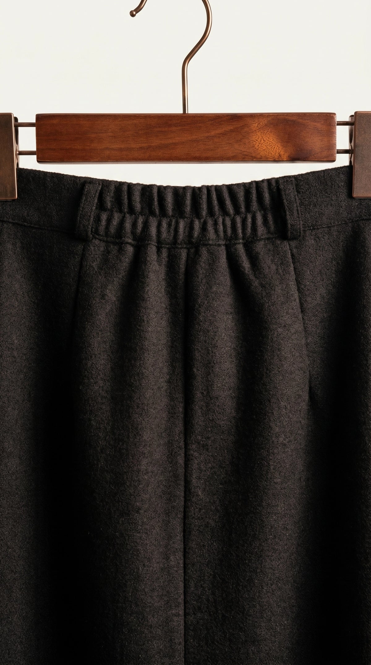 Falda midi Aristea | Negro Clásico