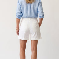Bermuda Riviera Tiro Alto | Pantalón Corto Elegante | Blanco